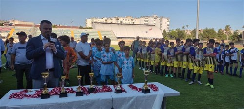 2 Haziran- 1 Temmuz Tarihleri Arasında Düzenlenen Futbol Turnuvalarında Dereceye Giren Takımlara Kupa ve Ödülleri Törenle Verildi