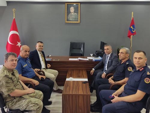 İlçe Asayiş ve Güvenlik Toplantısı Tarsus Kaymakamı Kadir Sertel OTCU Başkanlığında Cezaevi Tabur Komutanlığında Yapıldı