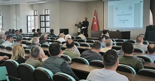 İLÇEMİZDE GÖREV YAPAN MUHTARLARIMIZA 2025 YILI MUHTAR EĞİTİMİ KAPSAMINDA GENEL BİLGİLENDİRME YAPILDI